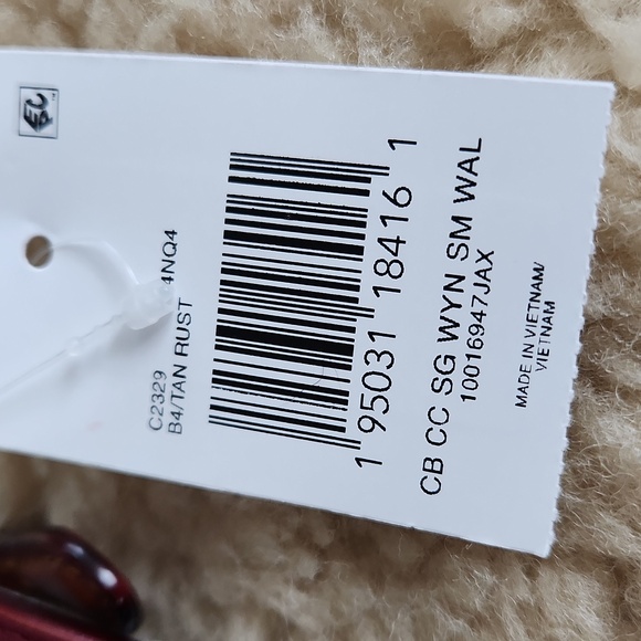 NWT Coach Colorblock Wyn Small Signature Leather Wallet 🤎🎁♥️ - Picture 16 of 16